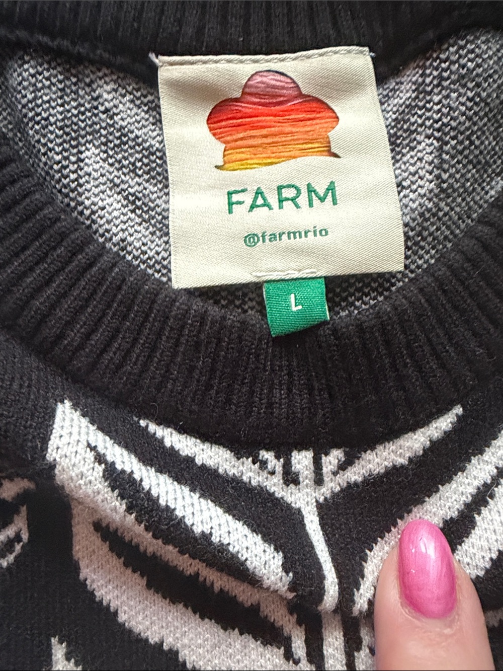 FARM RIO ANIKA Tropical Splendor Black & White Floral Jacquard Knit Top - Picture 3 of 4